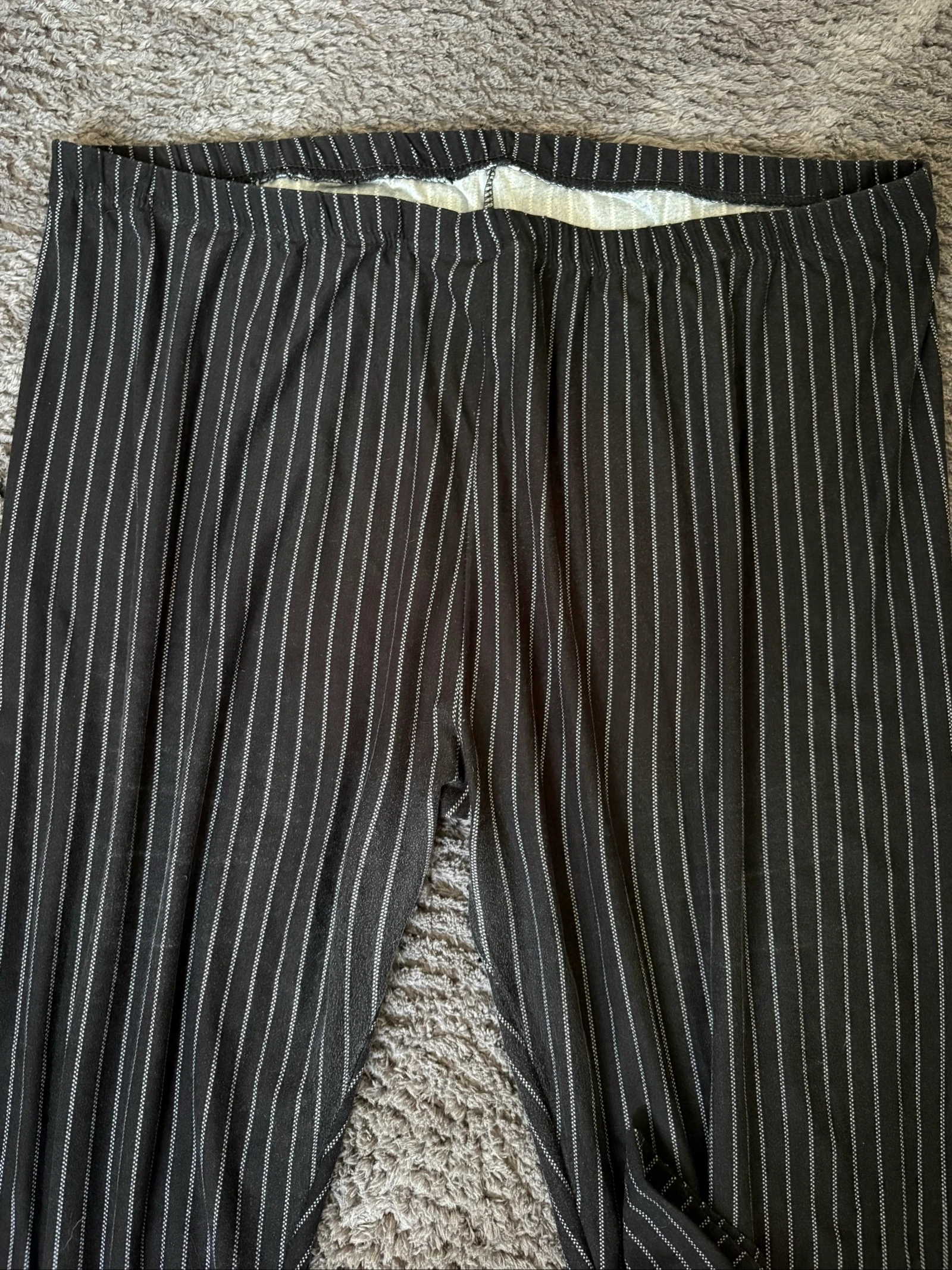 Women's 4XL black striped pajama-style pants with white stripes – photo 2